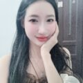 Alternative view of Van Anh Le